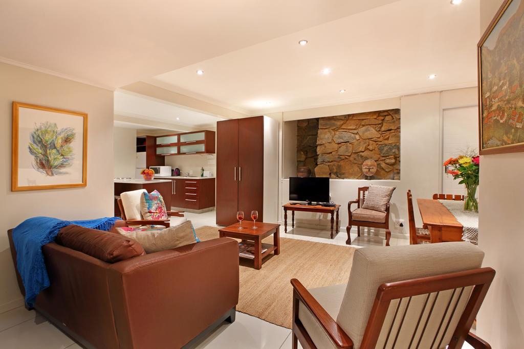 Afribode'S Dysart Cottage Cape Town Bagian luar foto